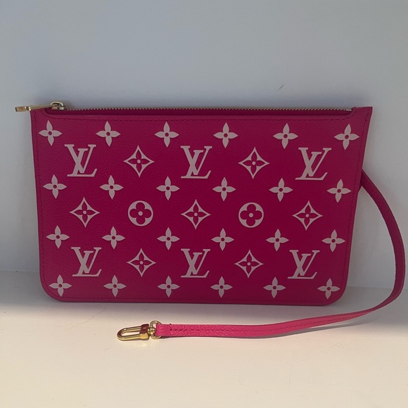 Louis Vuitton Spring In The City collection zippered pouch💖💖🖤🖤 - Picture 3 of 13